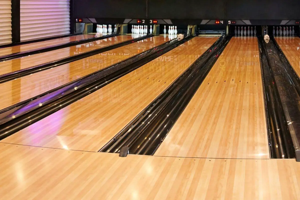 how long is a bowling lane